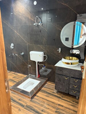 Attached Bathroom in 2 BHK Builder Floor at Vasundhara Sector 3 – for Rent