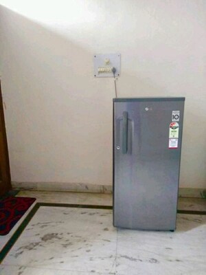 Room in 2 BHK Apartment at Ashiana Green, Ahinsa Khand 2 – for Sale