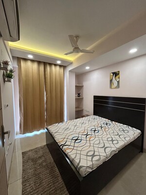 Bedroom in 3 BHK Builder Floor at SAS Tower, Sector 38 – for Rent