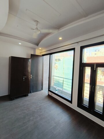 Room in 2 BHK Builder Floor at Malviya Nagar – for Rent