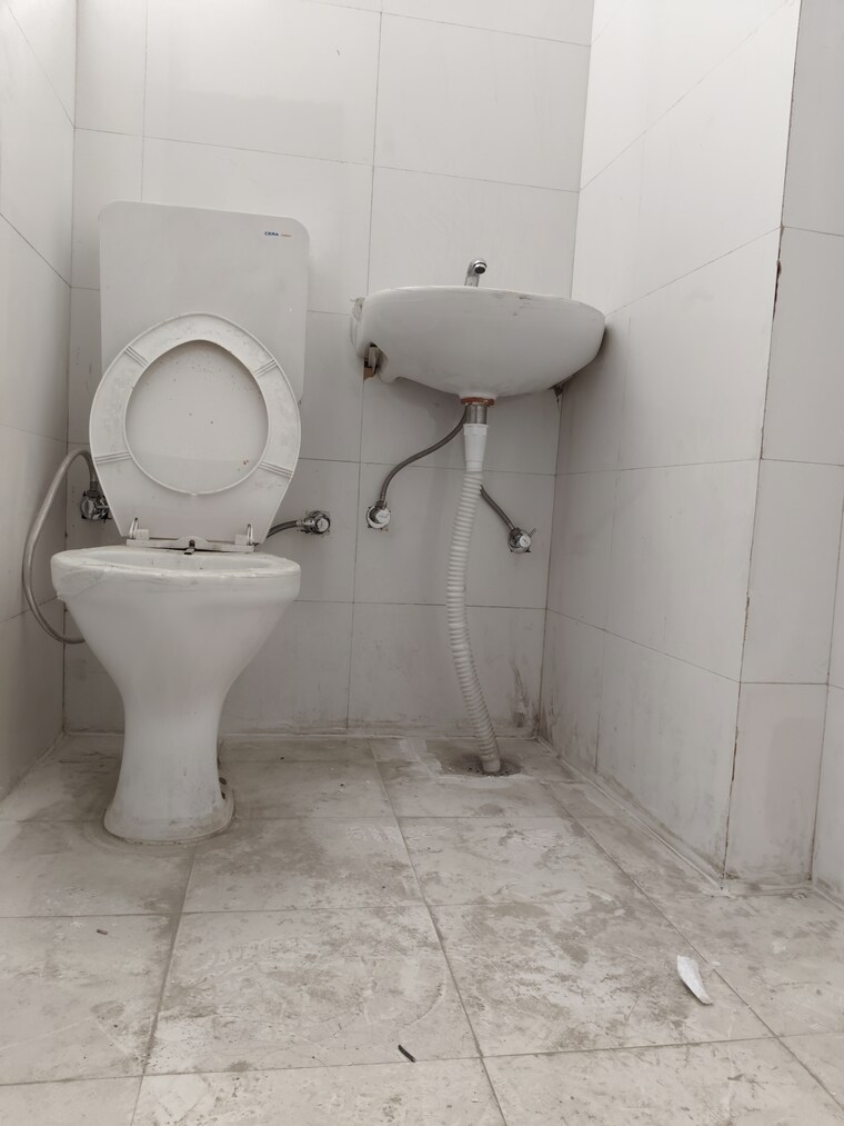 Bathroom, adore-happy-homes 3 Bedroom 650 Sq.Ft. Apartment In Sector 86 Faridabad 9241936