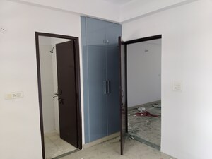 Room in 3 BHK Apartment at Adore Happy Homes, Sector 86 – for Rent