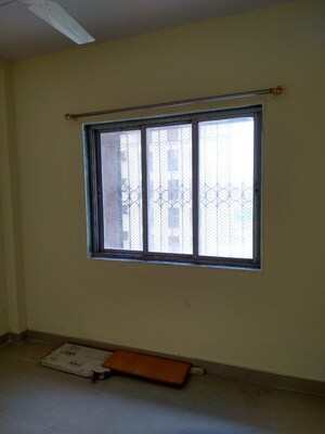 Room in 1 BHK Apartment at New Mhada Tower, Malad West – for Rent