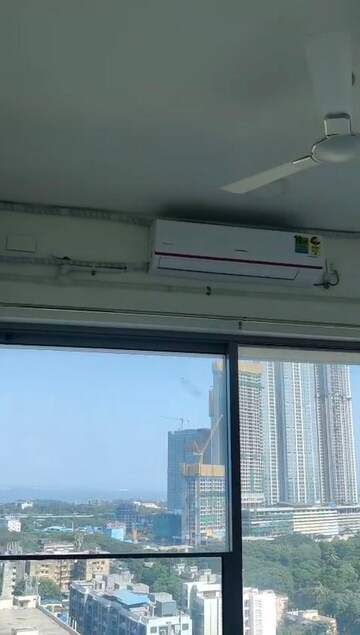 Bedroom in 2 BHK Apartment at Peninsula Salsette 27, Byculla – for Rent