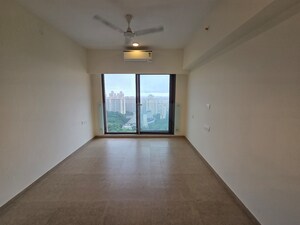 Room in 2 BHK Apartment at Kanakia Silicon Valley, Powai – for Rent