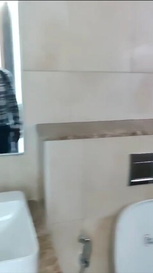 Furnished Amenities in 2 BHK Apartment at Peninsula Salsette 27, Byculla – for Rent