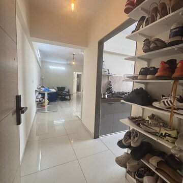  2.5 BHK Apartment at Andheri West – for Sale