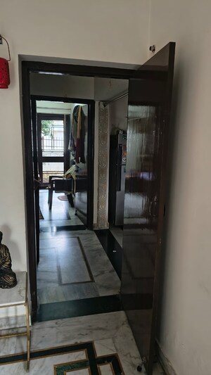 Gym in 4 BHK Independent House at JakhaN-Rajpur Road – for Sale