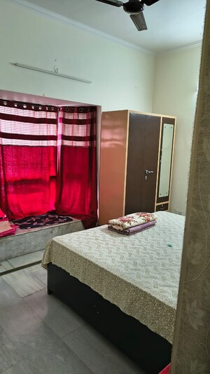 Bedroom in 4 BHK Independent House at JakhaN-Rajpur Road – for Sale