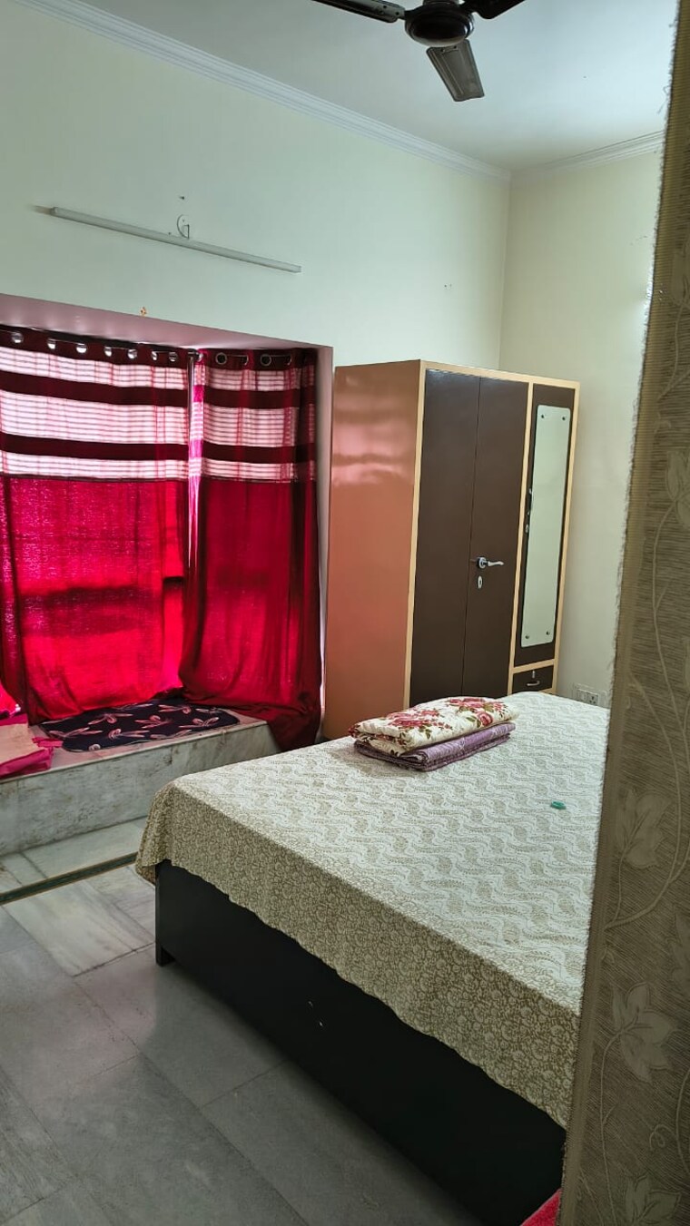 Bedroom, jakhan rajpur road 4 Bedroom 114 Sq.Yd. Independent House In JakhaN Rajpur Road Dehradun 9242060
