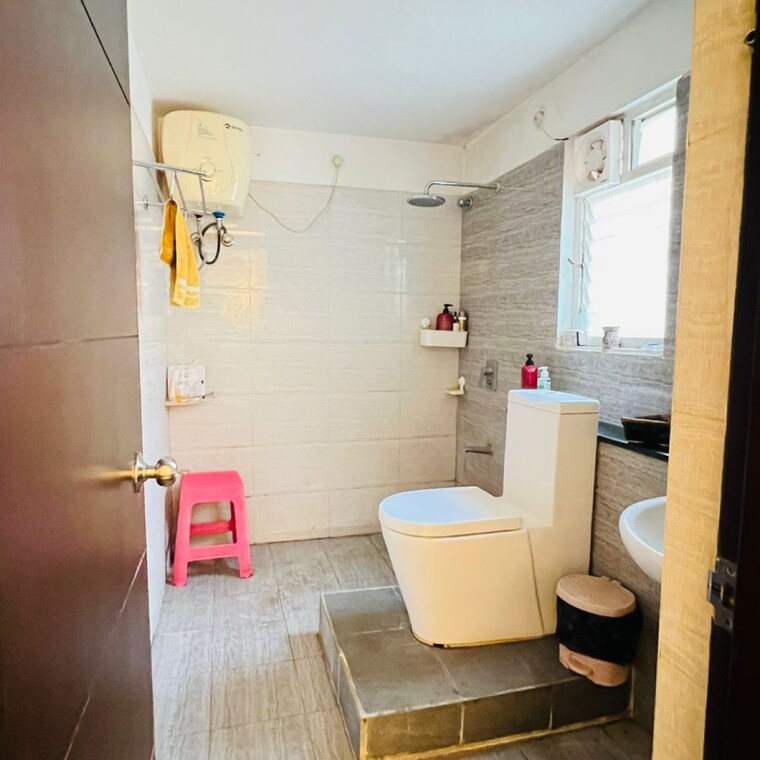 Bathroom, dsr-ultima 3 Bedroom 1785 Sq.Ft. Apartment In Somasundarapalya Bangalore 9242107