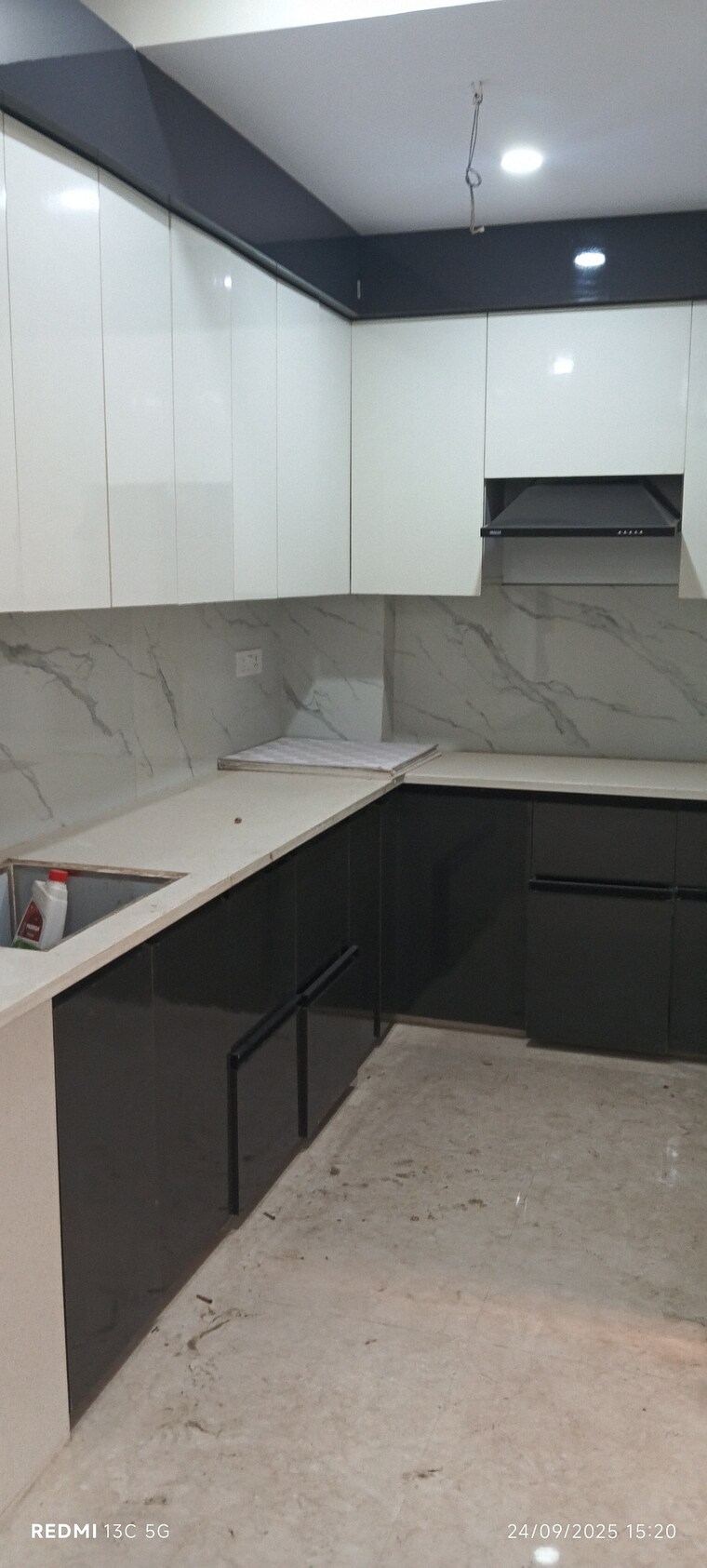 Kitchen, shalimar garden 2.5 Bedroom 850 Sq.Ft. Builder Floor In Shalimar Garden Ghaziabad 9242103