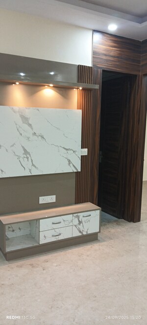 2.5 BHK Builder Floor For Sale in Shalimar Garden