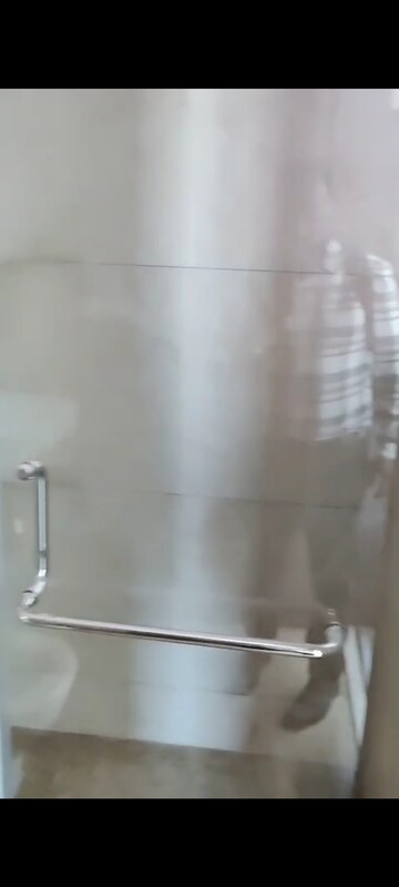 Attached Bathroom in 2 BHK Apartment at Peninsula Salsette 27, Byculla – for Rent