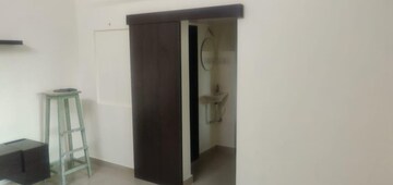 Room in 1 RK Apartment at Matunga – for Rent