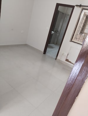 2 BHK Independent House For Rent in RWA Apartments Sector 52, Sector 52