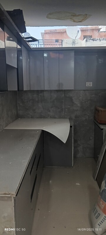 Kitchen in 3.5 BHK Builder Floor at Shalimar Garden – for Sale