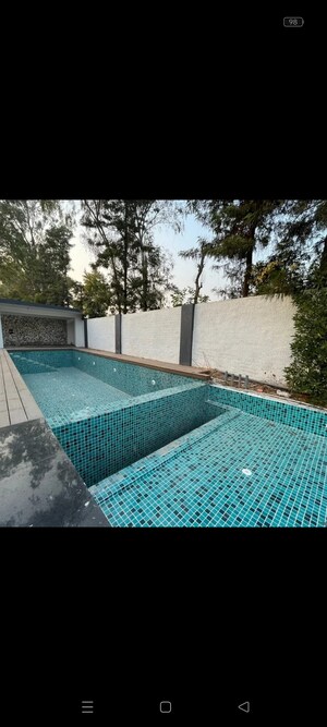 Swimming Pool in 6+ BHK Villa at Chattarpur – for Sale