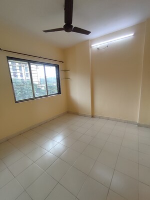 1 BHK Apartment For Rent in Vijay Apartment 3 CHS, Ghodbunder Road