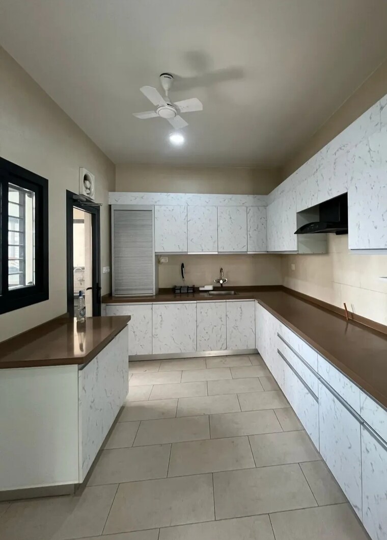 Kitchen, sobha-city-gurgaon 3 Bedroom 2072 Sq.Ft. Apartment In Sector 108 Gurgaon 9242160