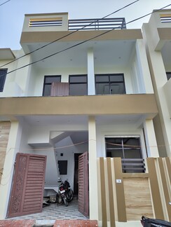 3 BHK + Pooja Room Independent House For Sale in Vantage Homes 
