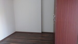 Room in 1 RK Apartment at Poonam Darshan, Andheri East – for Rent