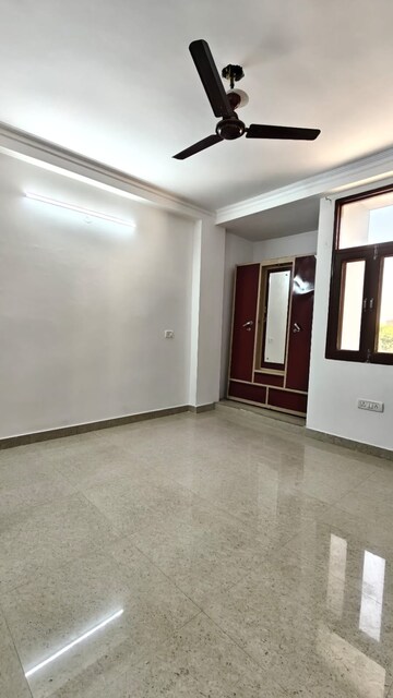 Room in 1 RK Independent House at Chattarpur – for Rent