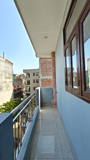Balcony in 1 RK Independent House at Chattarpur – for Rent