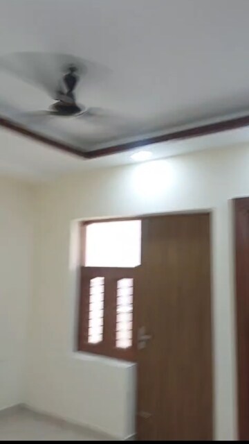 Room in 2 BHK Builder Floor at RPS Palm Drive, Sector 88 – for Rent