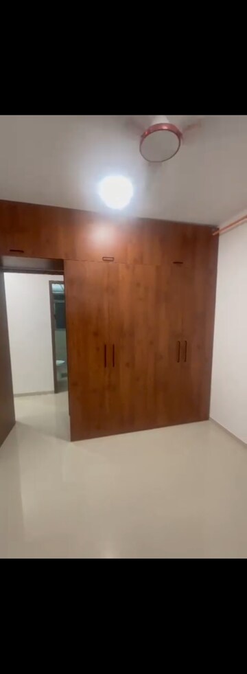 Bedroom in 2 BHK Apartment at Kalpataru Immensa, Kolshet Road – for Rent