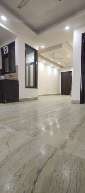 Room in 3 BHK Independent House at Rajpur Khurd Extension – for Rent