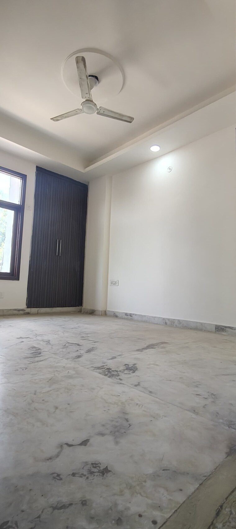 Room, rajpur khurd extension 3 Bedroom 1200 Sq.Ft. Independent House In Rajpur Khurd Extension Delhi 9242249