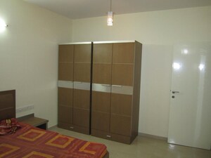 Room in 2 BHK Apartment at Andheri Green Field Towers, Jogeshwari East – for Sale
