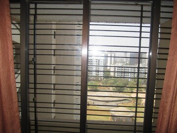 Room in 2 BHK Apartment at Andheri Green Field Towers, Jogeshwari East – for Sale