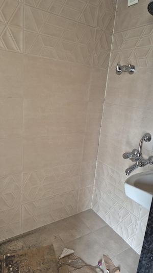 Bathroom in 2 BHK Apartment at Rashi Tower, Goregaon East – for Sale