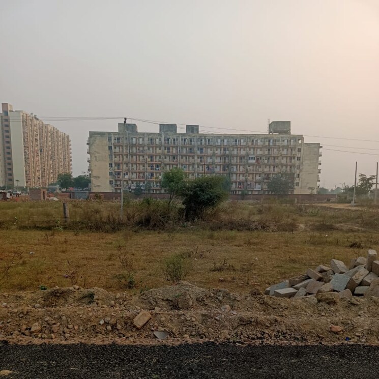 undefined, sector 78  160 Sq.Yd. Plot In Sector 78 Faridabad 9242261