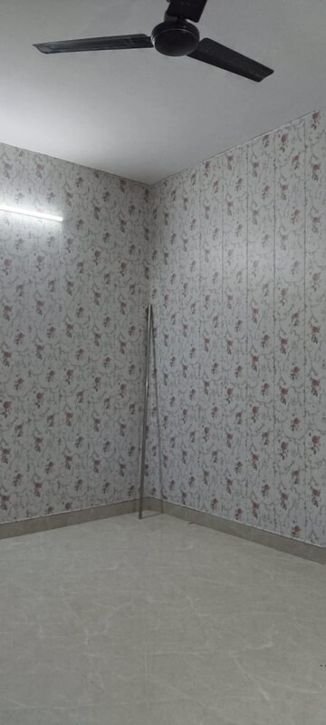 Bathroom in 3 BHK Builder Floor at BPTP Park 81, Sector 81 – for Rent