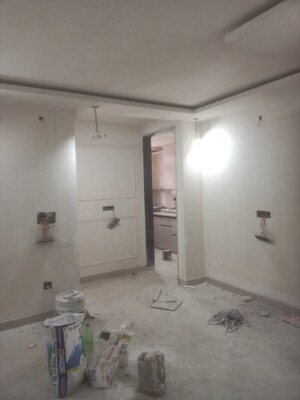 Room in 2 BHK Builder Floor at Vasant Kunj – for Sale