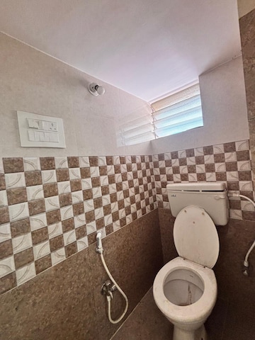Bathroom in 1 BHK Builder Floor at Indiranagar – for Rent