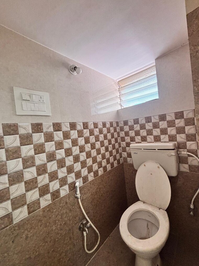 Bathroom, indiranagar 1 Bedroom 600 Sq.Ft. Builder Floor In Indiranagar Bangalore 9242362