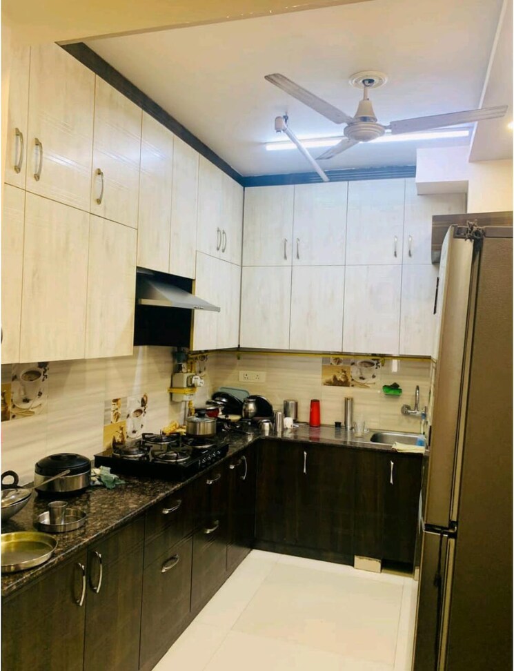 Kitchen, south city 2 3 Bedroom 181 Sq.Yd. Builder Floor In South City 2 Gurgaon 9240634