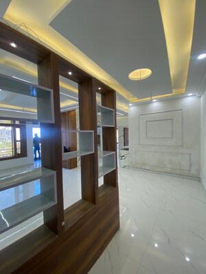 Room in 2 BHK Builder Floor at Dehradun Cantt – for Sale