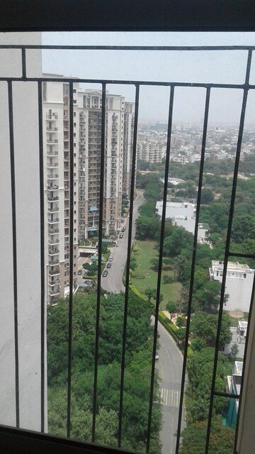 Balcony in 3.5 BHK Apartment at DLF Windsor Court, Dlf Phase iv – for Rent