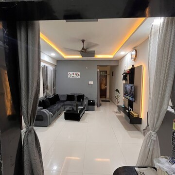 Team Area in 3 BHK Apartment at Nipania – for Rent