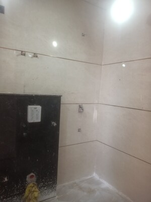 Furnished Amenities in 2 BHK Builder Floor at Vasant Kunj – for Sale