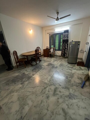 Parking in 2 BHK Apartment at Indiranagar – for Rent