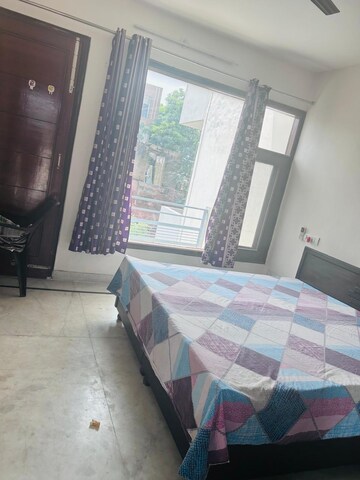 Bedroom in 2 BHK Apartment at Sector 7 – for Rent