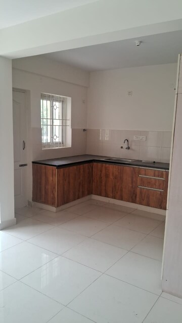 Room in 3 BHK Apartment at Roshan Gardenia, Subramanyapura – for Sale