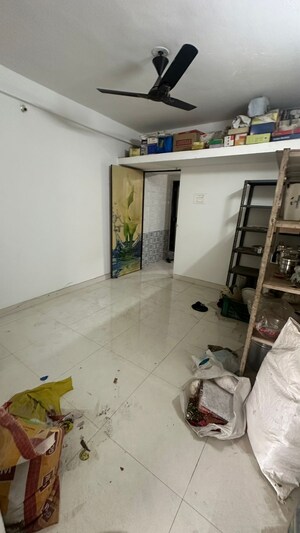 Team Area in 1 BHK Apartment at Tirupati Heights Dhankwadi, Dhankawadi – for Rent