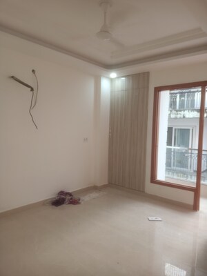 Room in 2 BHK Builder Floor at Vasant Kunj – for Rent